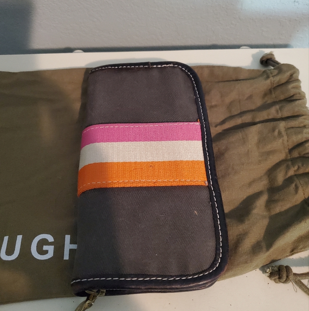 Oughton Equestrian Wallet - Picture 2 of 8
